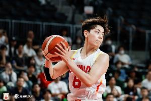 52.8%命中率！杨舒予亚运场均得分篮板助攻三冠王