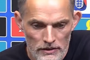 全网热议！英格兰战西班牙，图赫尔回应赢球争议引球迷热议