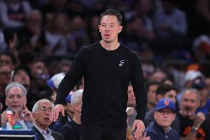 狂飙！马刺基石再立奇功，传承与创新并行砥砺前行