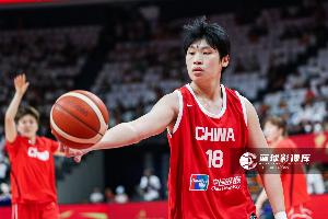强强对话激烈！陈明伶高效对位台北，中国女篮领先优势明显