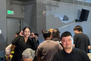 这一战将改变格局？姚明家族婚礼上的低调巨星